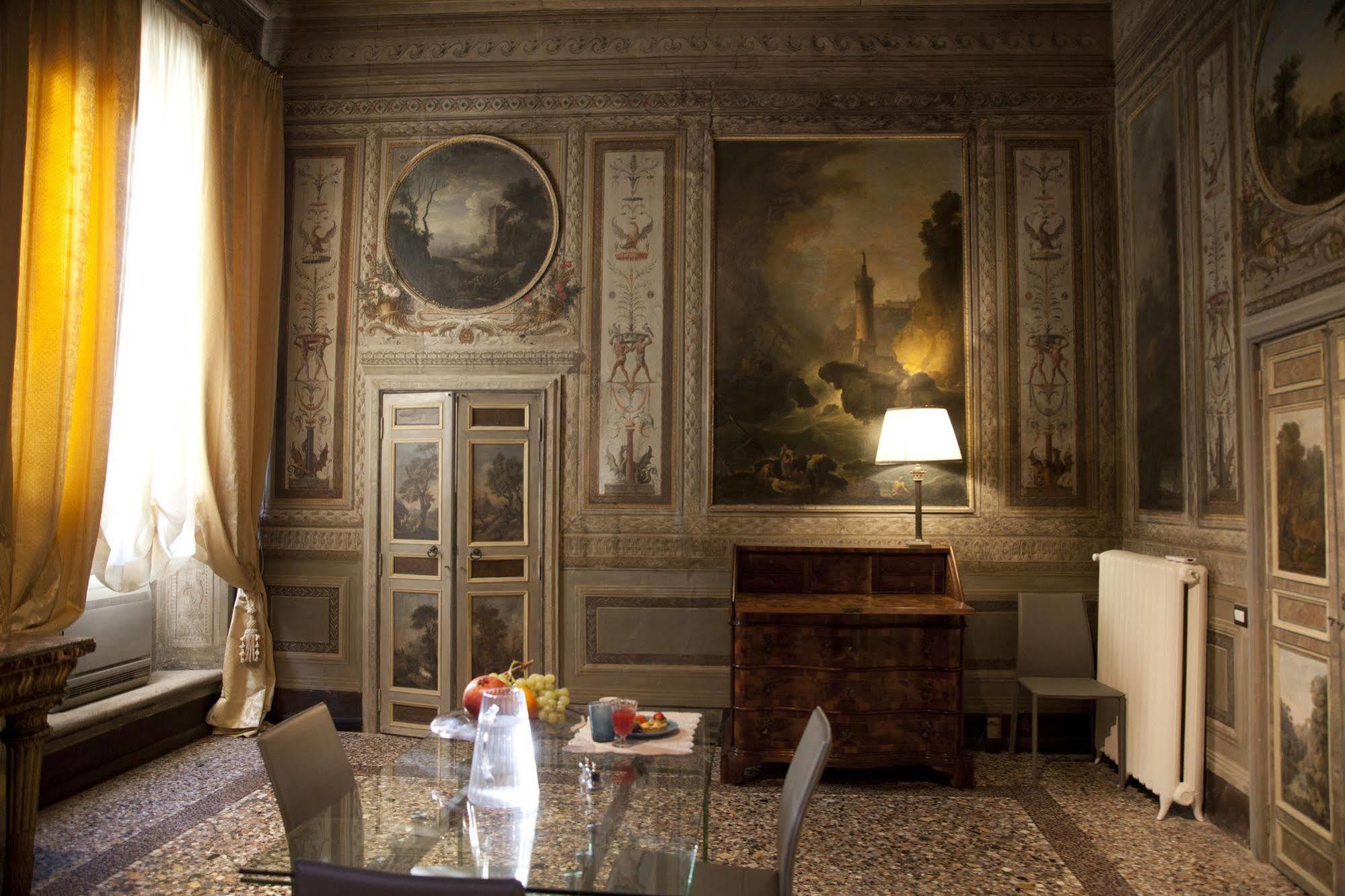 Casa A Palazzo Borghese Apartment *